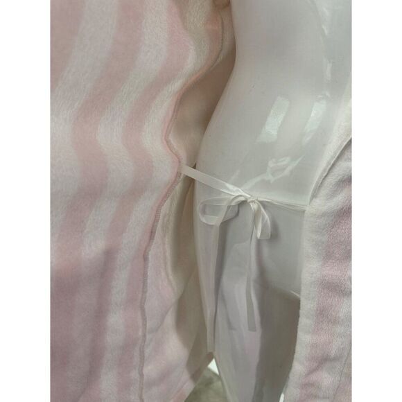 Victoria’s Secret Women Pink /White Stripe Monogram Robe Size M/L - Picture 8 of 11
